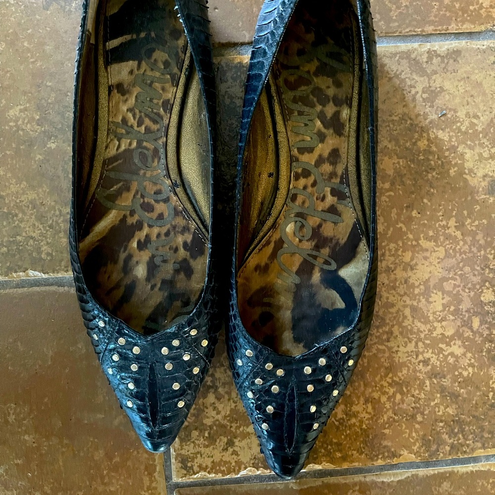 Black croc studded Sam Edelman pointy flats, 8
